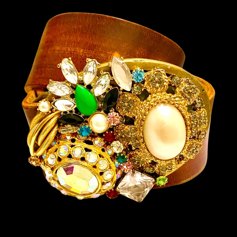 Handmade vintage Brooch belt